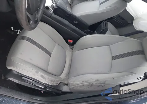 2017 Honda Civic Lx z USA, uszkodzony, nr VIN 19XFC2F57HE232498